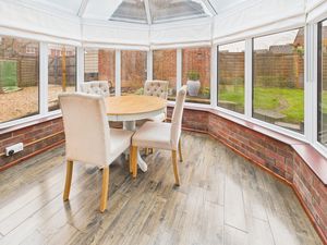 Garden Room- click for photo gallery